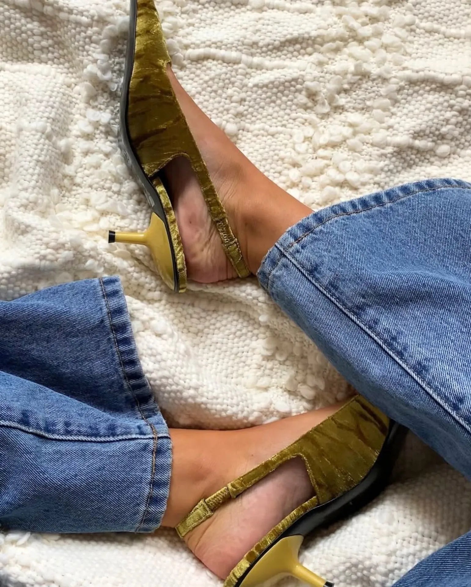 Our daily dose of colour @mattiegouman styles the Cecilia Pumps. ❤️ Last sizes remaining online! 

#DOFSTUDIOS