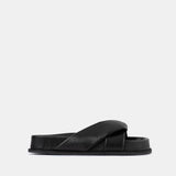 Flavia - Black