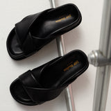 Flavia - Black